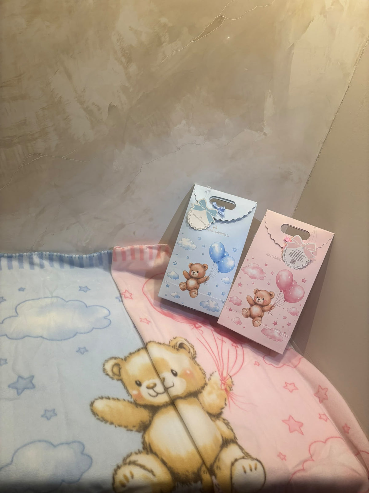 Balloons and Cuddles Gift Set